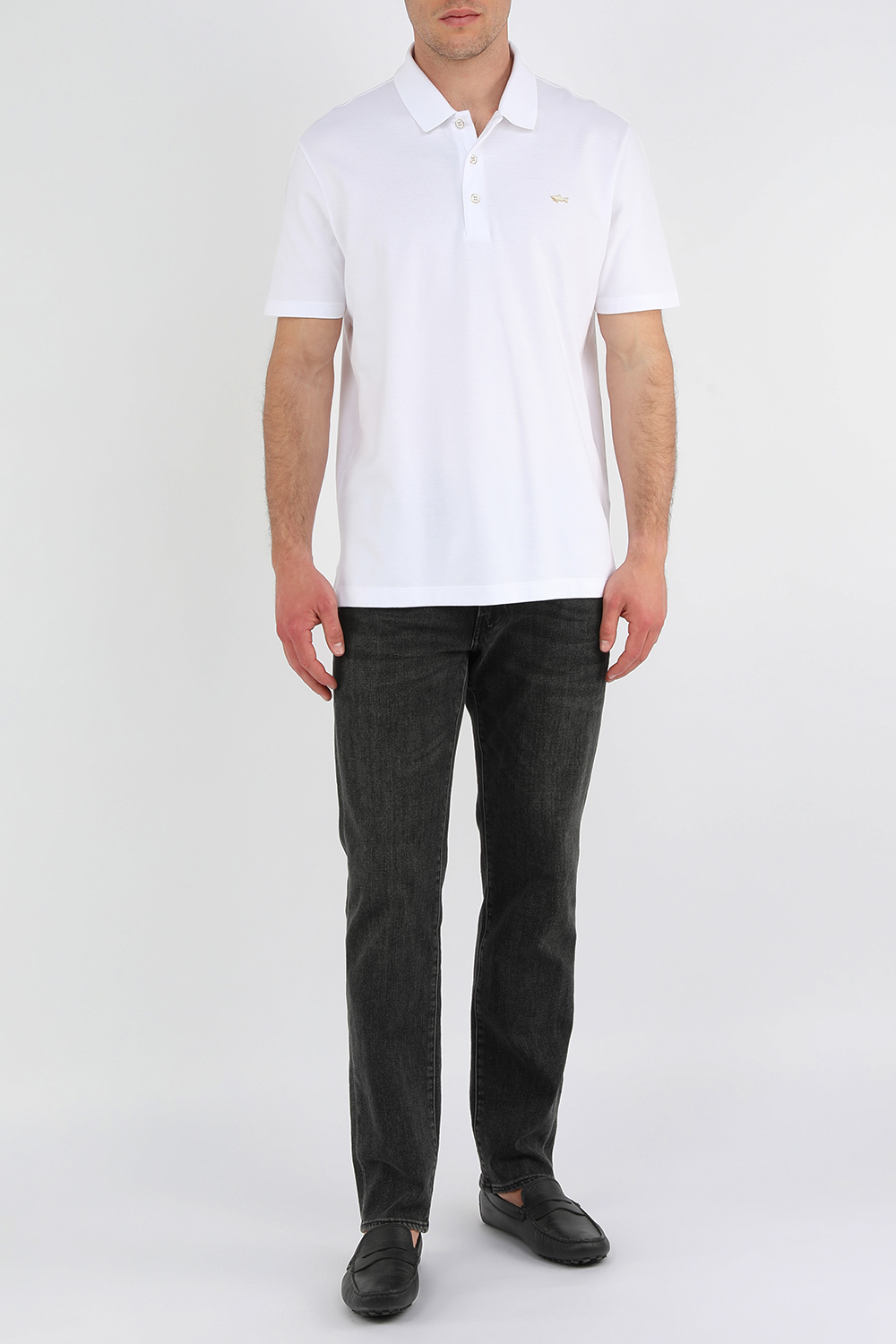 חולצת פולו לבנה עם לוגו כריש מוזהב